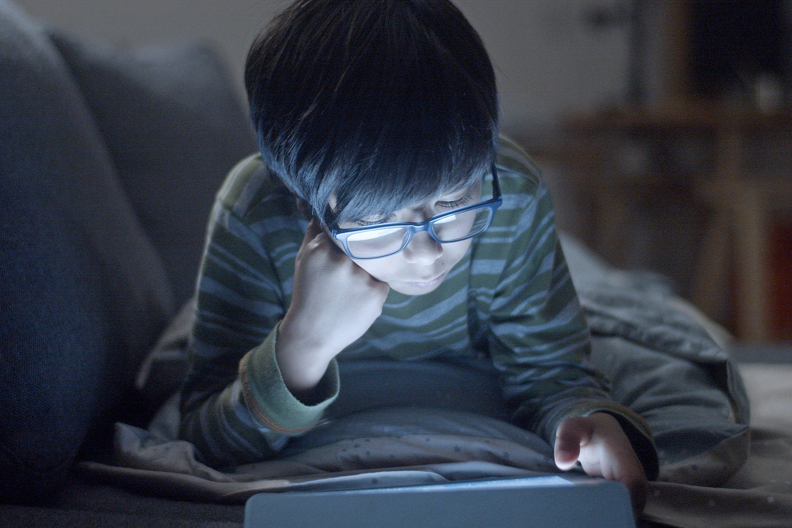 Why Are Children So Obsessed With Tablet or iPad Games?